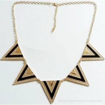 Fashion Beautiful Alloy Necklace with Competive Price